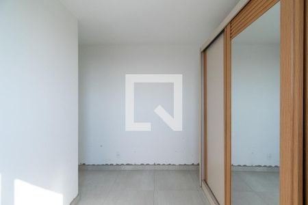 Quarto 1 de apartamento para alugar com 2 quartos, 39m² em Vila Mira, São Paulo