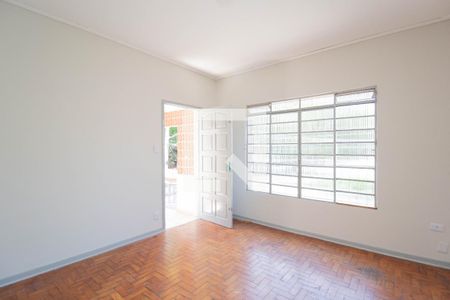Sala de casa para alugar com 2 quartos, 180m² em Jardim Marisa, São Paulo