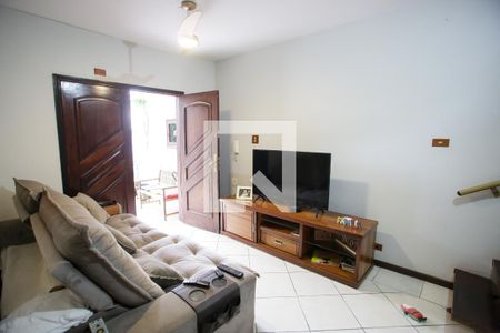 Sala de Estar de casa à venda com 3 quartos, 240m² em Pechincha, Rio de Janeiro