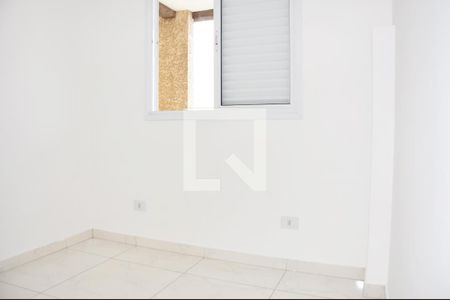 Quarto 01 de apartamento para alugar com 2 quartos, 59m² em Jardim Mangalot, São Paulo