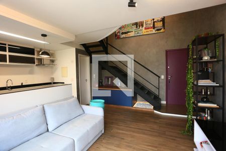 Sala  de apartamento para alugar com 2 quartos, 69m² em Vila Suzana, São Paulo