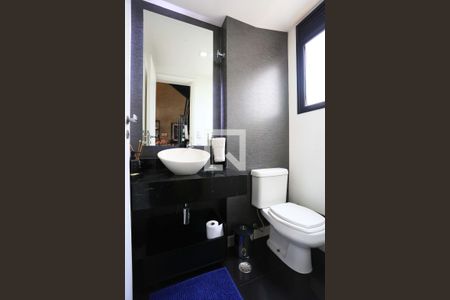 Lavabo de apartamento para alugar com 2 quartos, 69m² em Vila Suzana, São Paulo