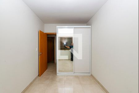 Quarto 2 de apartamento para alugar com 3 quartos, 110m² em Nova Granada, Belo Horizonte
