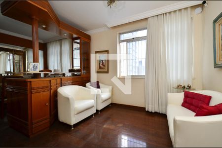 Sala de estar de apartamento para alugar com 3 quartos, 110m² em Centro, Belo Horizonte