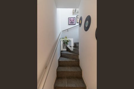 Escada de casa à venda com 3 quartos, 108m² em Jardim Nordeste, São Paulo