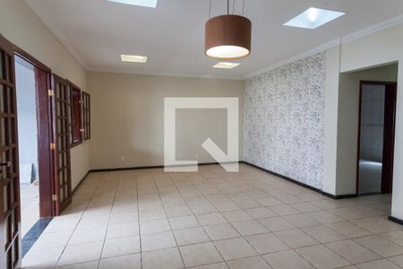 sala de casa à venda com 3 quartos, 180m² em Buritis, Belo Horizonte