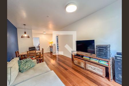 Sala de apartamento para alugar com 1 quarto, 61m² em Cosme Velho, Rio de Janeiro