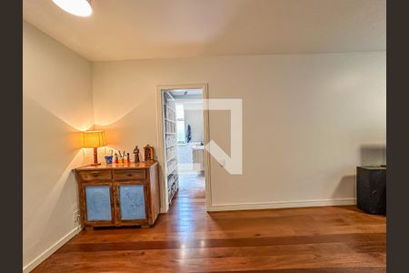 Sala de apartamento para alugar com 1 quarto, 61m² em Cosme Velho, Rio de Janeiro