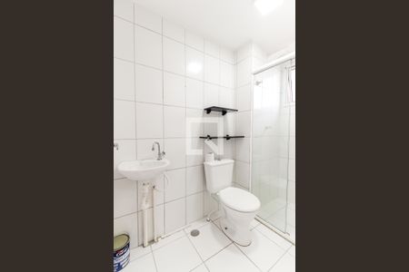 Banheiro de apartamento para alugar com 1 quarto, 24m² em Vila Campanela, São Paulo