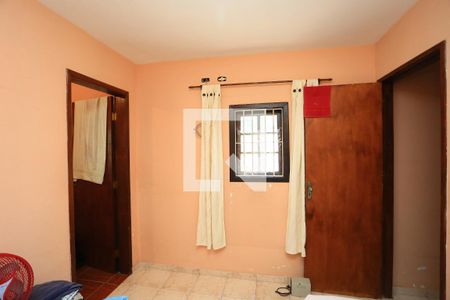 quarto 1 de casa para alugar com 4 quartos, 70m² em Parque Pinheiros, Taboão da Serra