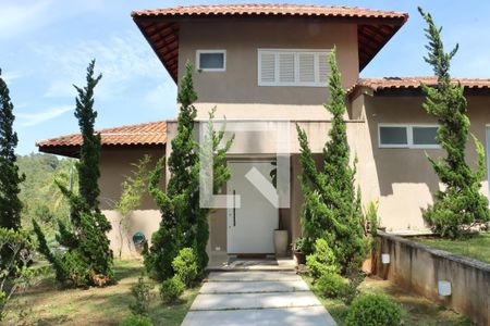 Casa de Condomínio para alugar com 3 quartos, 355m² em Jardim Indaia, Embu das Artes