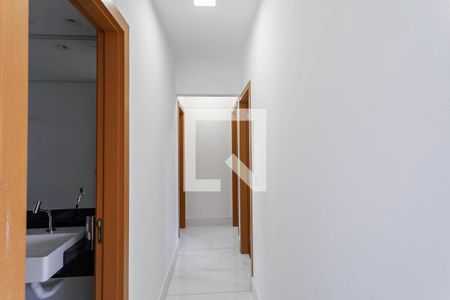 Corredor de apartamento para alugar com 3 quartos, 85m² em Liberdade, Belo Horizonte