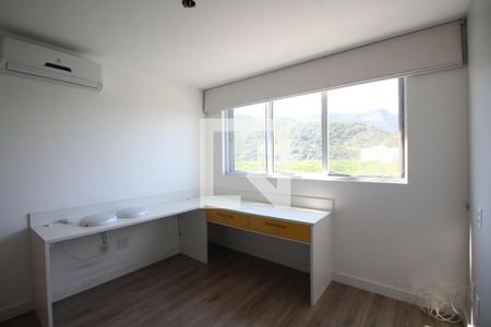 Quarto 1 de apartamento para alugar com 2 quartos, 79m² em Barra Olímpica, Rio de Janeiro