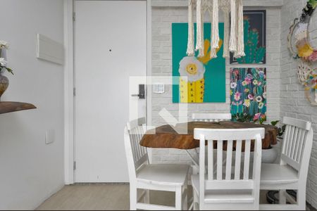 Sala de apartamento para alugar com 2 quartos, 55m² em Vila Anastácio, São Paulo