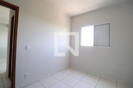 Quarto 1 de apartamento para alugar com 2 quartos, 48m² em Chácaras Panorama, Uberlândia