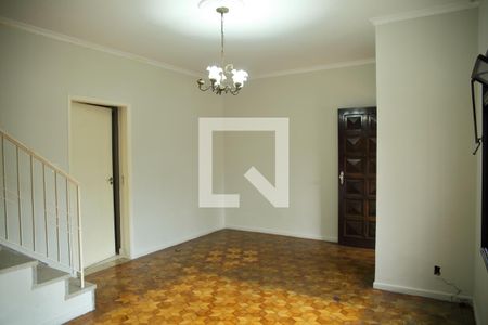 Sala de casa à venda com 3 quartos, 148m² em Jardim das Palmeiras, São Bernardo do Campo