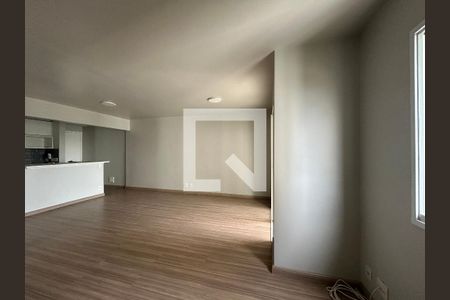 Sala de apartamento para alugar com 2 quartos, 81m² em Vila Amélia, São Paulo