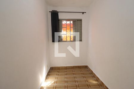 Quarto 2 de casa para alugar com 2 quartos, 50m² em Jardim Alzira Franco, Santo André