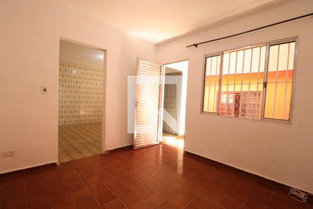 Sala de casa para alugar com 2 quartos, 50m² em Jardim Alzira Franco, Santo André