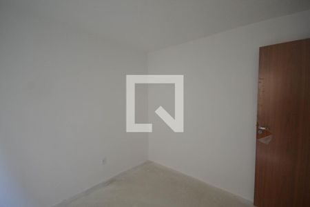 Quarto 1 de apartamento para alugar com 2 quartos, 43m² em Jardim Alvorada, Nova Iguaçu