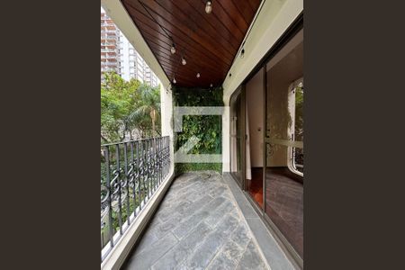 Varanda de apartamento para alugar com 4 quartos, 160m² em Indianópolis, São Paulo