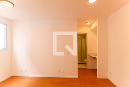 Sala de apartamento para alugar com 1 quarto, 32m² em Todos Os Santos, Rio de Janeiro