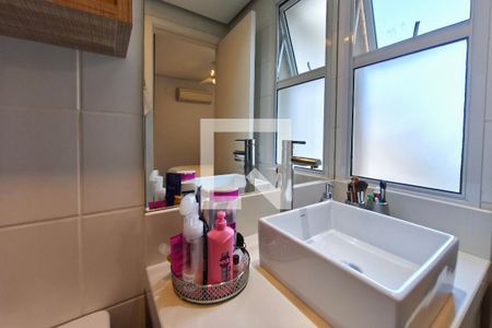 Banheiro Suíte de apartamento à venda com 2 quartos, 68m² em Ponte Preta, Campinas