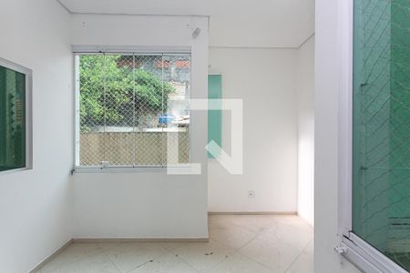 Quarto 1 de casa para alugar com 8 quartos, 380m² em Vila Esperança, São Paulo