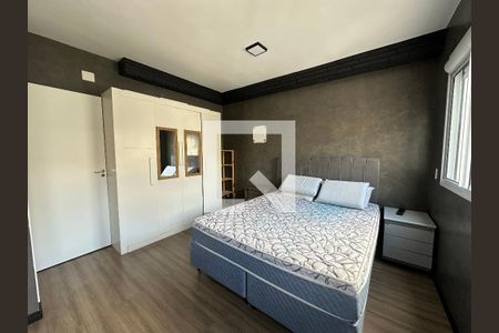 Quarto de apartamento à venda com 1 quarto, 45m² em Jardim Tupanci, Barueri