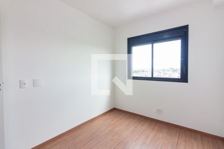 Quarto 1 de apartamento para alugar com 2 quartos, 43m² em Ayrosa, Osasco