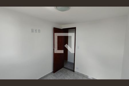 Quarto 1 de apartamento para alugar com 2 quartos, 56m² em Conjunto Residencial José Bonifácio, São Paulo