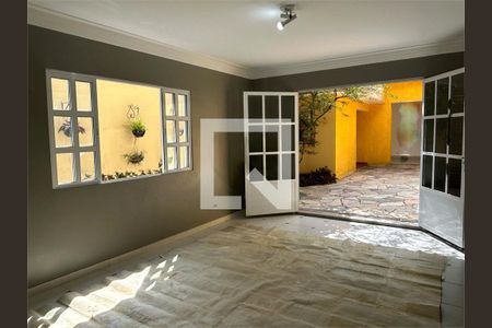 Casa à venda com 4 quartos, 218m² em Chácara Santo Antônio (Zona Sul), São Paulo