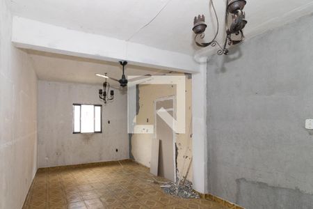 Quarto 1 de casa para alugar com 3 quartos, 60m² em Rocha Miranda, Rio de Janeiro