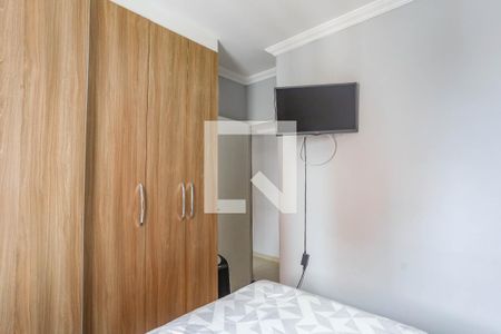 Quarto 1  de apartamento à venda com 2 quartos, 43m² em Canhema, Diadema