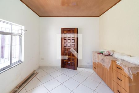 Sala  de casa à venda com 4 quartos, 280m² em Jardim Itacolomi, São Paulo