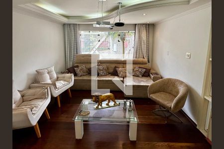 Casa à venda com 4 quartos, 302m² em Parque dos Passaros, São Bernardo do Campo