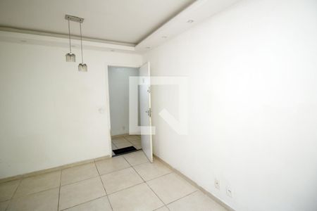 Sala de apartamento para alugar com 2 quartos, 45m² em Pavuna, Nilópolis