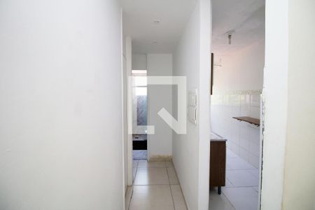 Sala - Corredor de apartamento para alugar com 2 quartos, 45m² em Pavuna, Nilópolis