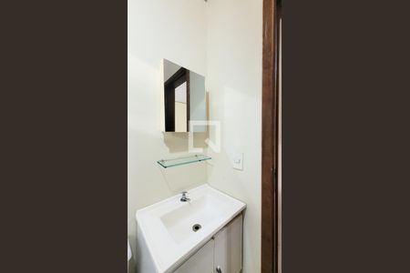 Banheiro de casa para alugar com 1 quarto, 26m² em Chácara Santa Margarida, Campinas