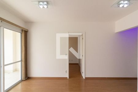 Sala de apartamento para alugar com 1 quarto, 50m² em Jardim Aeroporto, São Paulo