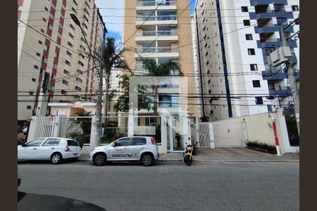 Fachada e portaria de apartamento à venda com 2 quartos, 69m² em Vila Brasilio Machado, São Paulo