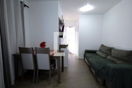 Sala de apartamento para alugar com 2 quartos, 43m² em Parque Oratório, Santo André