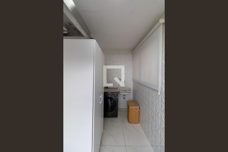 Sala/Cozinha/Área de Serviço  de apartamento para alugar com 2 quartos, 78m² em Parque Maria Luiza, São Paulo