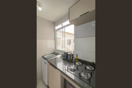 Cozinha e Área de Serviço de apartamento à venda com 2 quartos, 45m² em Mato Grande, Canoas