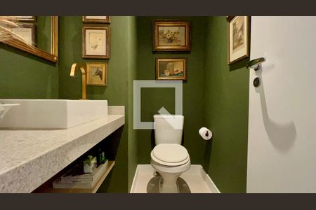 Lavabo de apartamento à venda com 3 quartos, 149m² em Vila Madalena, São Paulo