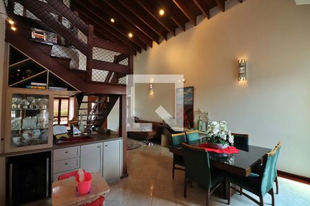 Sala  de casa à venda com 5 quartos, 300m² em Parque dos Passaros, São Bernardo do Campo