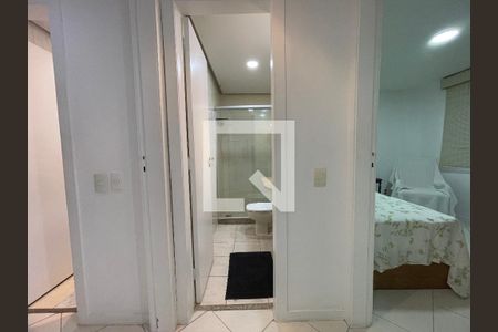 Banheiro de apartamento para alugar com 2 quartos, 80m² em Recreio dos Bandeirantes, Rio de Janeiro