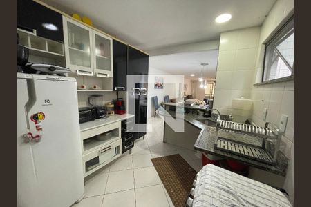 Cozinha de apartamento para alugar com 2 quartos, 80m² em Recreio dos Bandeirantes, Rio de Janeiro