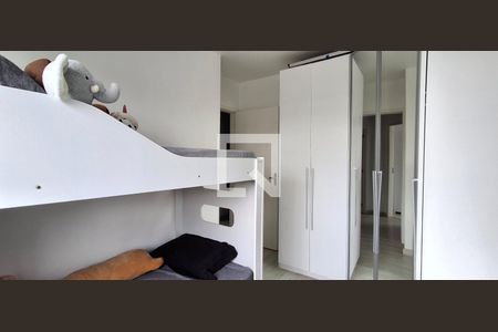 Quarto 2 de apartamento para alugar com 3 quartos, 74m² em Barreiros, São José