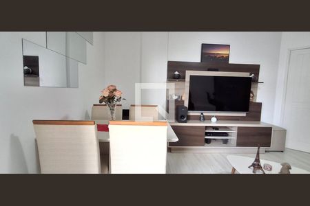 Sala de apartamento para alugar com 3 quartos, 74m² em Barreiros, São José